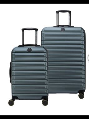 Delsey Paris 2-piece Hardside Luggage Set green Excellent Condition